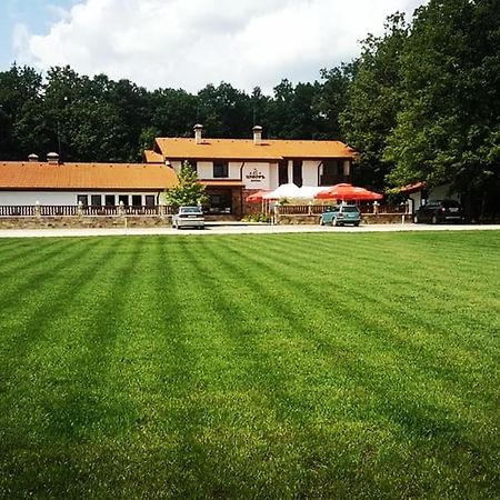 Izvor Hotel "Изворъ" Shipot Exteriér fotografie